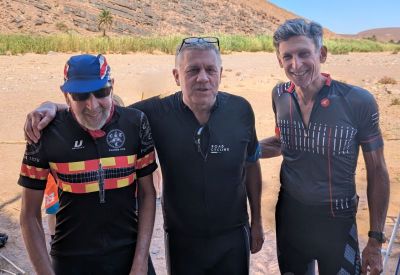 Lon Dubbey Cycling on the  tour with redspokes